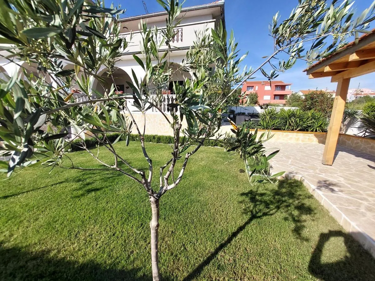 זאדאר Apartment Green Oasis