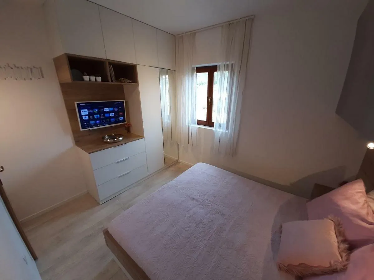 זאדאר Apartment Green Oasis 0*,