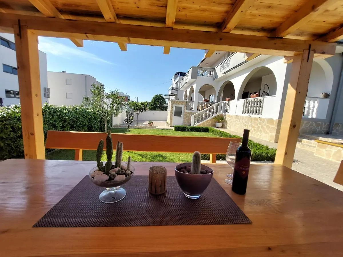 Apartment Green Oasis زادار كرواتيا